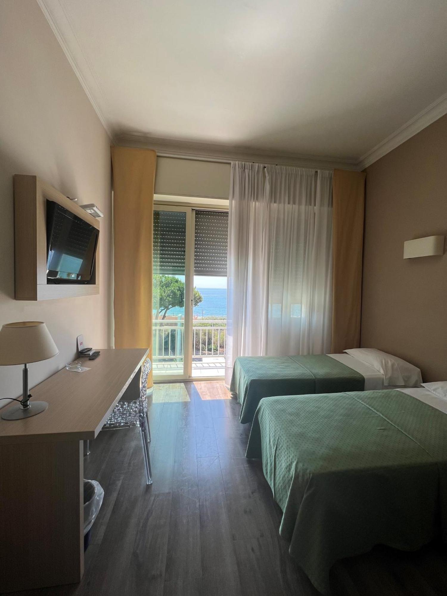 Hotel Napoleon Sanremo Exterior foto